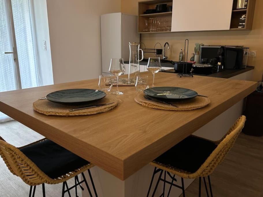 Appartement Moderne Avec Jardin Et Parking Vannes Exterior foto