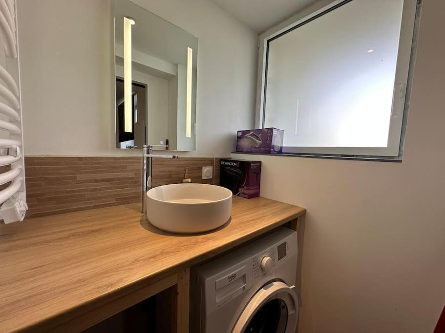 Appartement Moderne Avec Jardin Et Parking Vannes Exterior foto